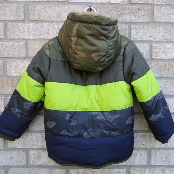 SIZE 6. OshKosh B'gosh®colorblock puffer jacket. - Picture 2 of 8